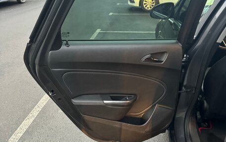 Opel Astra J, 2010 год, 780 000 рублей, 14 фотография