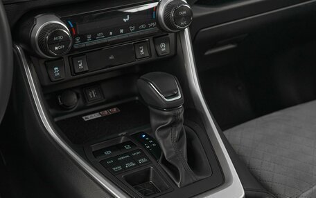 Toyota RAV4, 2024 год, 3 849 000 рублей, 18 фотография