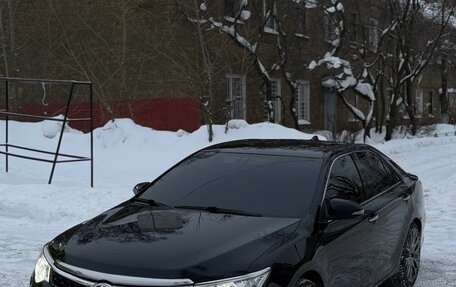 Toyota Camry, 2015 год, 2 200 000 рублей, 2 фотография