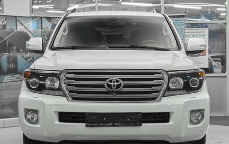 Toyota Land Cruiser 200, 2012 год, 3 499 000 рублей, 2 фотография