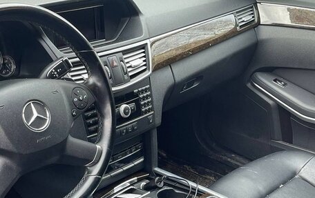 Mercedes-Benz E-Класс, 2012 год, 1 500 000 рублей, 5 фотография
