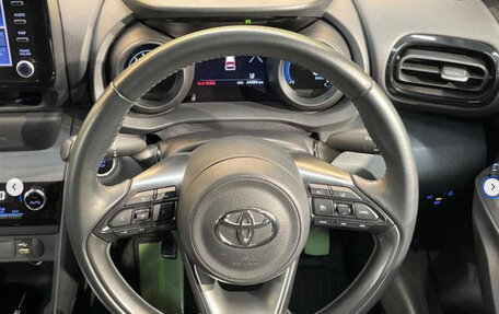 Toyota Yaris Cross, 2023 год, 1 500 000 рублей, 6 фотография