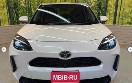 Toyota Yaris Cross, 2023 год, 1 500 000 рублей, 2 фотография