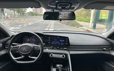 Hyundai Elantra, 2022 год, 1 400 000 рублей, 9 фотография