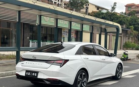Hyundai Elantra, 2022 год, 1 400 000 рублей, 4 фотография