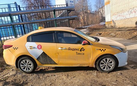 KIA Rio IV, 2018 год, 580 000 рублей, 2 фотография