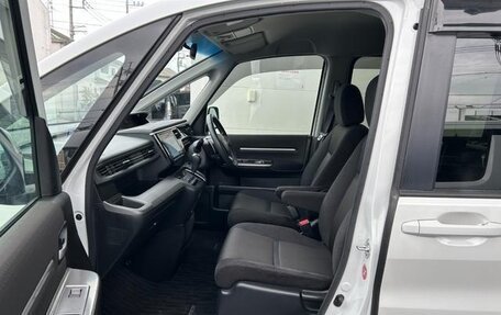 Honda Stepwgn IV, 2022 год, 1 635 030 рублей, 13 фотография