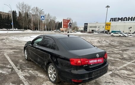 Volkswagen Jetta VI, 2014 год, 931 000 рублей, 3 фотография