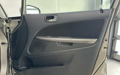 Honda Stream I рестайлинг, 2004 год, 590 000 рублей, 18 фотография