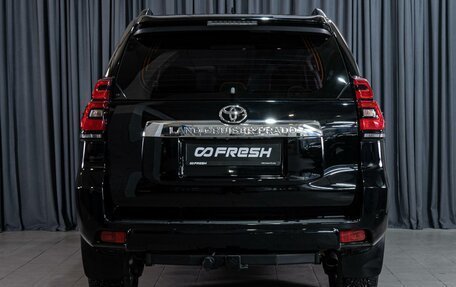 Toyota Land Cruiser Prado 150 рестайлинг 2, 2018 год, 5 459 000 рублей, 4 фотография