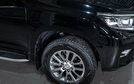 Toyota Land Cruiser Prado 150 рестайлинг 2, 2018 год, 5 459 000 рублей, 6 фотография