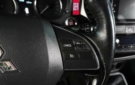 Mitsubishi Outlander III рестайлинг 3, 2017 год, 2 179 000 рублей, 23 фотография