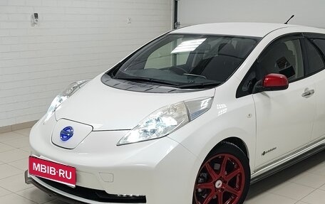 Nissan Leaf I, 2015 год, 893 000 рублей, 1 фотография
