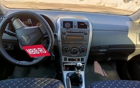 Toyota Corolla, 2011 год, 820 000 рублей, 7 фотография