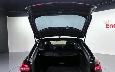 Audi RS 6, 2024 год, 17 180 000 рублей, 10 фотография