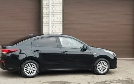 KIA Rio IV, 2017 год, 1 250 000 рублей, 3 фотография