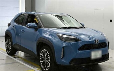 Toyota Yaris Cross, 2023 год, 1 900 000 рублей, 2 фотография