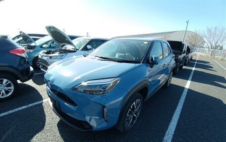 Toyota Yaris Cross, 2023 год, 1 900 000 рублей, 10 фотография