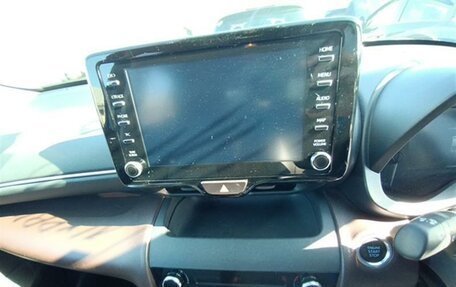 Toyota Yaris Cross, 2023 год, 1 900 000 рублей, 16 фотография