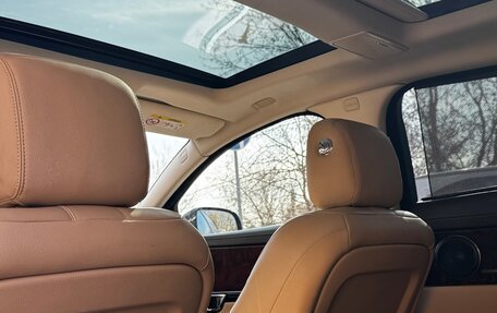 Jaguar XJ IV (X351), 2016 год, 2 900 000 рублей, 5 фотография