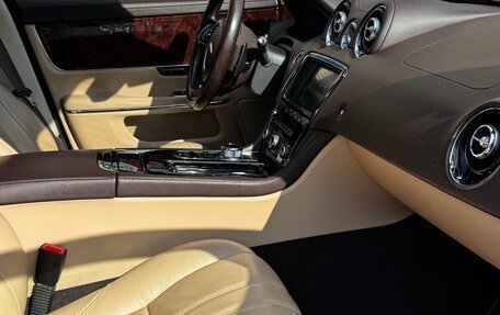 Jaguar XJ IV (X351), 2016 год, 2 900 000 рублей, 4 фотография