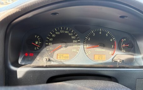 Toyota Avensis III рестайлинг, 1999 год, 450 000 рублей, 6 фотография