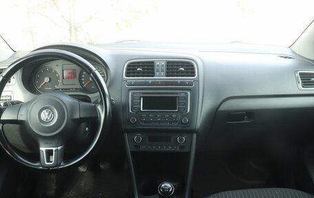 Volkswagen Polo VI (EU Market), 2013 год, 730 000 рублей, 7 фотография