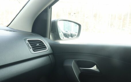 Volkswagen Polo VI (EU Market), 2013 год, 730 000 рублей, 14 фотография