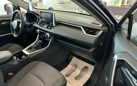 Toyota RAV4, 2019 год, 3 099 900 рублей, 12 фотография