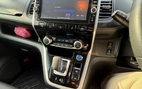 Nissan Serena IV, 2018 год, 2 000 000 рублей, 7 фотография