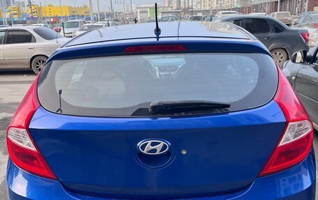 Hyundai Solaris II рестайлинг, 2012 год, 800 000 рублей, 2 фотография