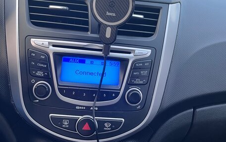 Hyundai Solaris II рестайлинг, 2012 год, 800 000 рублей, 11 фотография