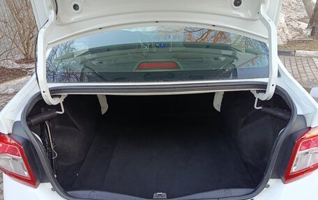 Renault Logan II, 2019 год, 850 000 рублей, 15 фотография