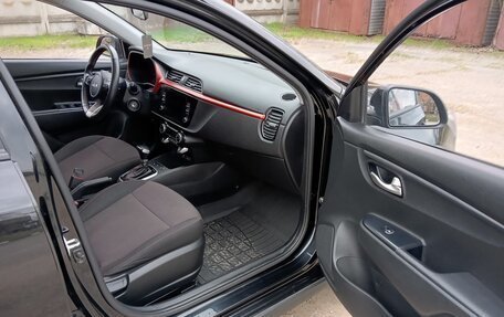 KIA Rio IV, 2021 год, 1 680 000 рублей, 5 фотография