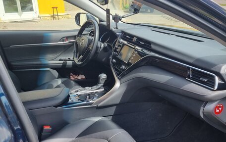 Toyota Camry, 2019 год, 2 860 000 рублей, 3 фотография