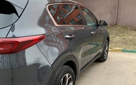 KIA Sportage IV рестайлинг, 2019 год, 1 900 000 рублей, 4 фотография