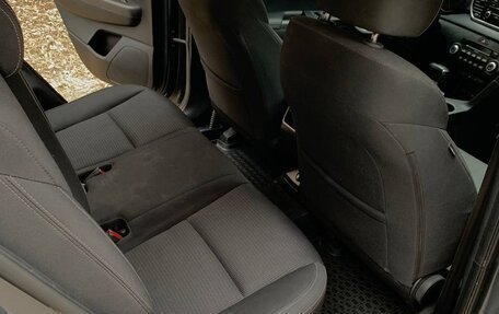 KIA Sportage IV рестайлинг, 2019 год, 1 900 000 рублей, 10 фотография