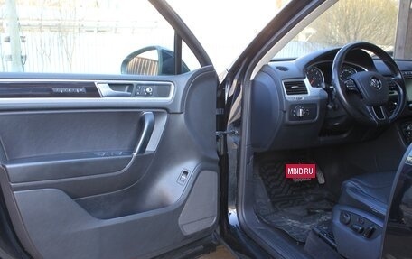 Volkswagen Touareg III, 2016 год, 2 990 000 рублей, 7 фотография