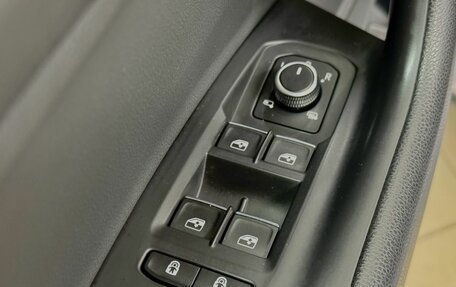 Volkswagen Touareg III, 2021 год, 5 335 000 рублей, 15 фотография