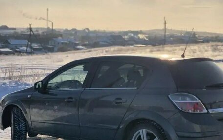 Opel Astra J, 2010 год, 369 000 рублей, 2 фотография