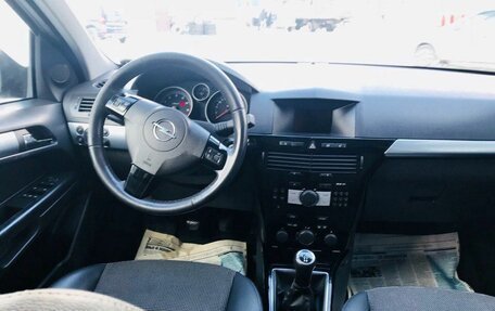 Opel Astra J, 2010 год, 369 000 рублей, 17 фотография