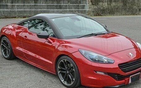 Peugeot RCZ I рестайлинг, 2015 год, 1 290 000 рублей, 10 фотография