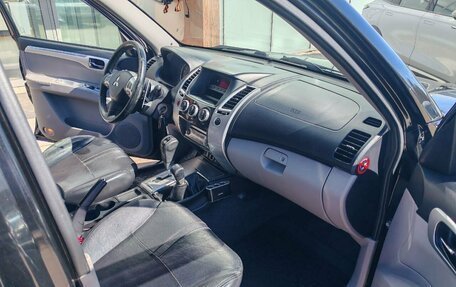 Mitsubishi Pajero Sport II рестайлинг, 2012 год, 1 655 000 рублей, 13 фотография