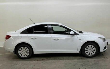 Chevrolet Cruze II, 2011 год, 868 000 рублей, 6 фотография