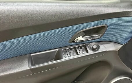 Chevrolet Cruze II, 2011 год, 868 000 рублей, 12 фотография