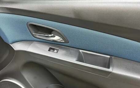 Chevrolet Cruze II, 2011 год, 868 000 рублей, 13 фотография