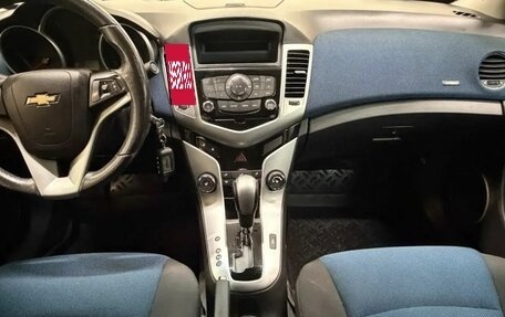 Chevrolet Cruze II, 2011 год, 868 000 рублей, 7 фотография