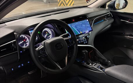 Toyota Camry, 2019 год, 2 700 000 рублей, 7 фотография