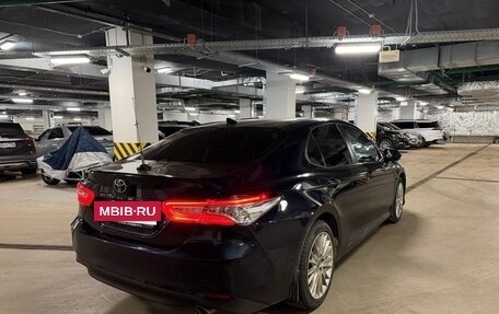 Toyota Camry, 2019 год, 2 700 000 рублей, 3 фотография