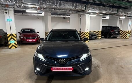 Toyota Camry, 2019 год, 2 700 000 рублей, 2 фотография